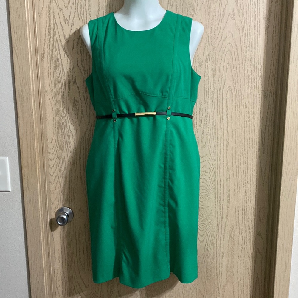 Calvin Klein green professional gold detail black belt size 14 sleeveless dress